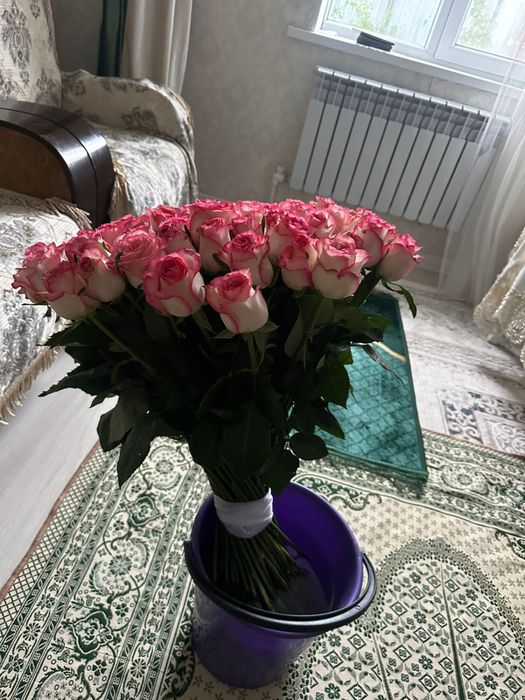 Метровая 101 роза