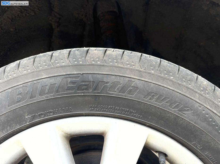 Set 4 Anvelope Cauciucuri DOT 2021 Yokohama BluEarth RV-02 Volkswagen Audi Seat Skoda BMW Mercedes Opel Mazda Toyota Renault Nissan Peugeot Citroen Volvo Lexus 2008 - 2014