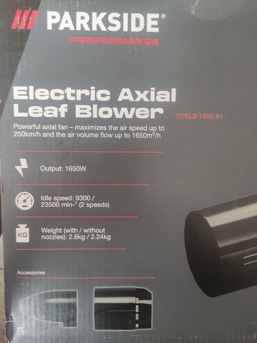 Suflanta de frunze Parkside Performance pe fir