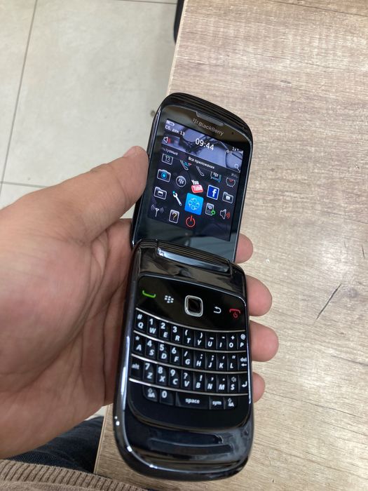 Blackberry 9670 ideal SROCHNA