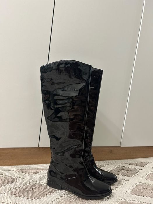 Продам женские сапоги