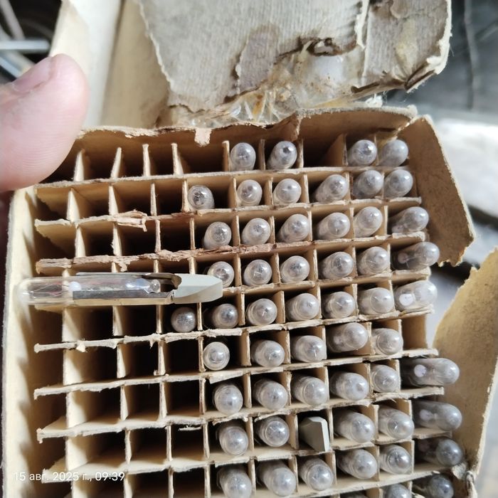 Лампочки 24 в.продам