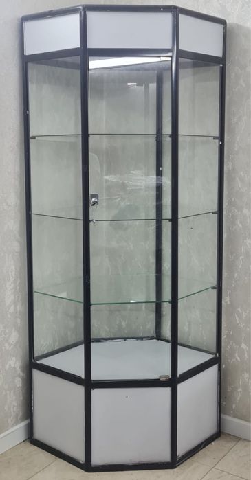 Вытрина в хорошем состоянии