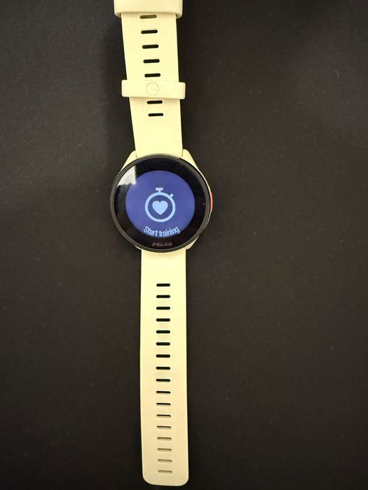 продам смарт часы Polar Pacer