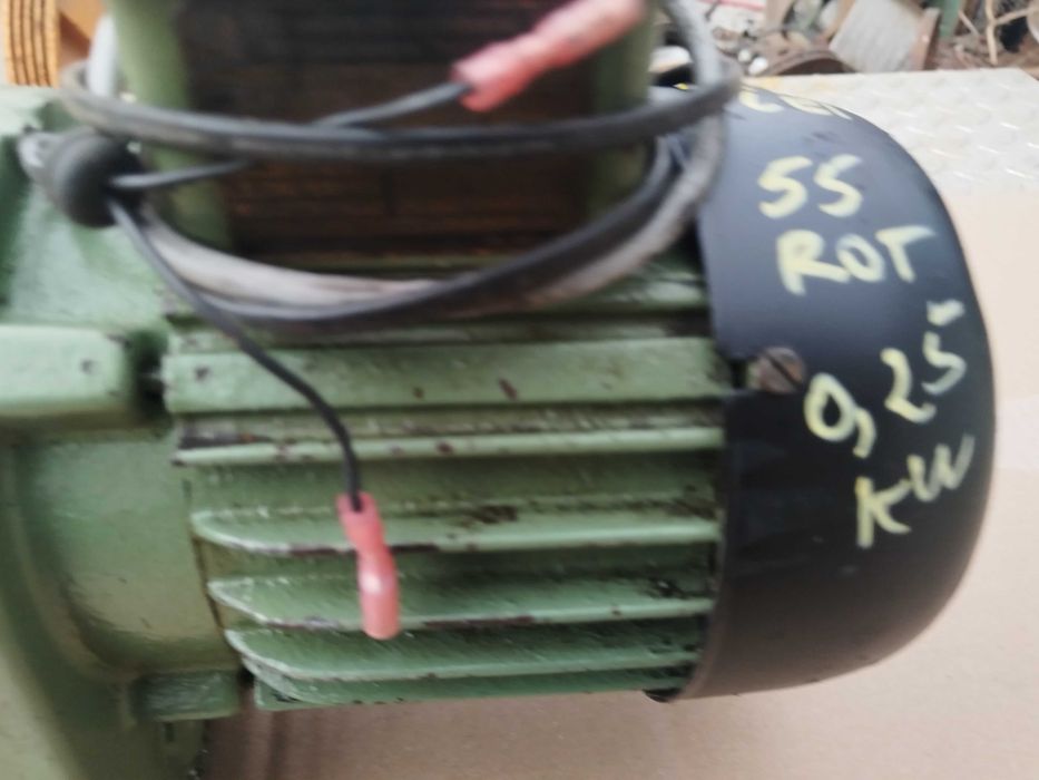 Reductor original cu motor 55 rotații pe minut
