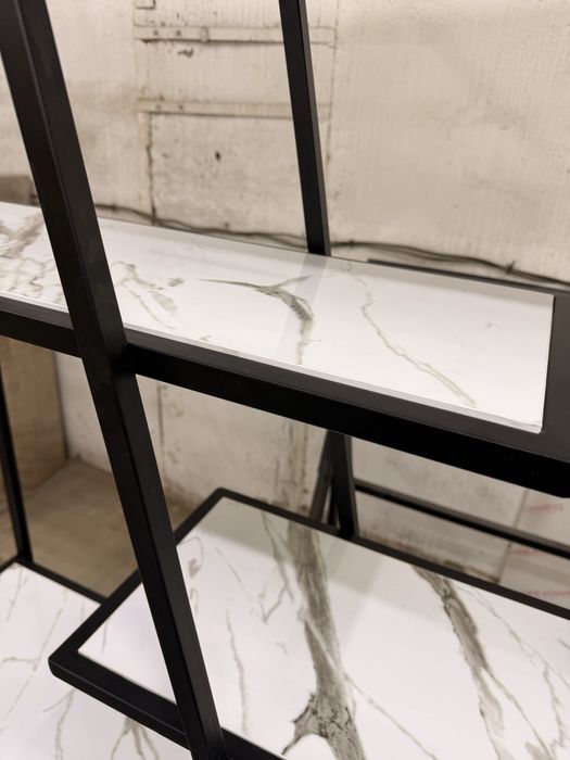 Продам стеллажи новые