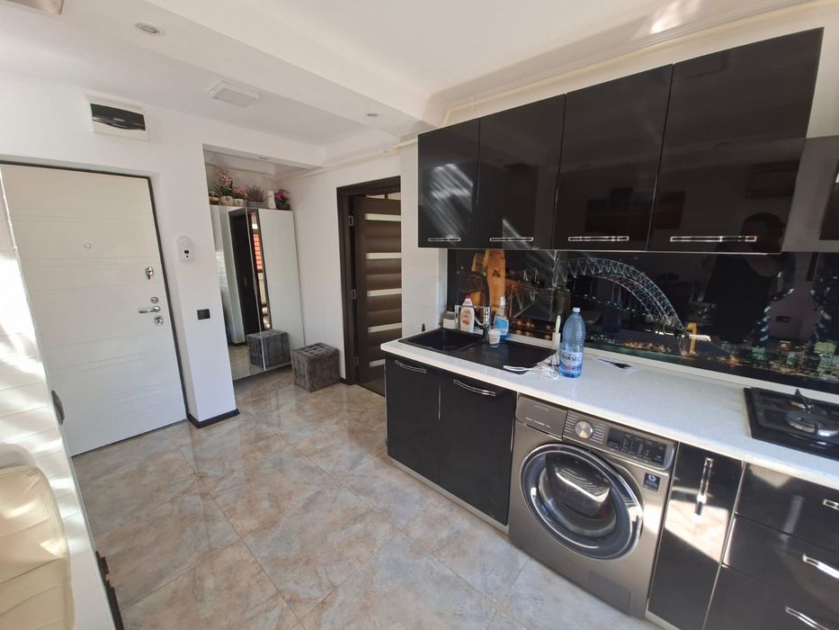 Titlu: Superb! Apartament 2 camere lux, etaj 3/4, 68 mp utili – Micro 9, Str. 9 Mai (La 5 min de Centru)