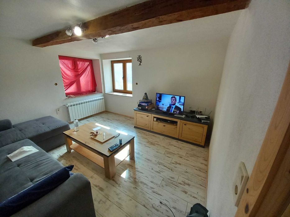 Дава се под наем Етаж от къща в Свищов - 62 кв.м за 255 € - Снимка #10