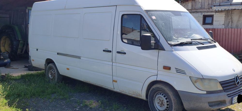 De vânzare Sprinter 313cdi și balotiera