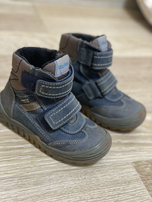 Демисезонные детские сапоги