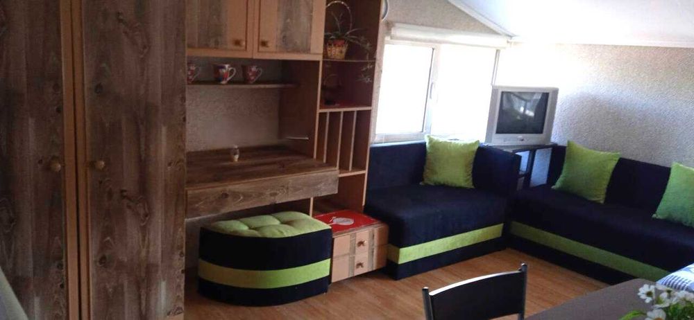 Дава се под наем Едностаен апартамент в Пловдив, Център - 38 кв.м за 260 € - Снимка #1