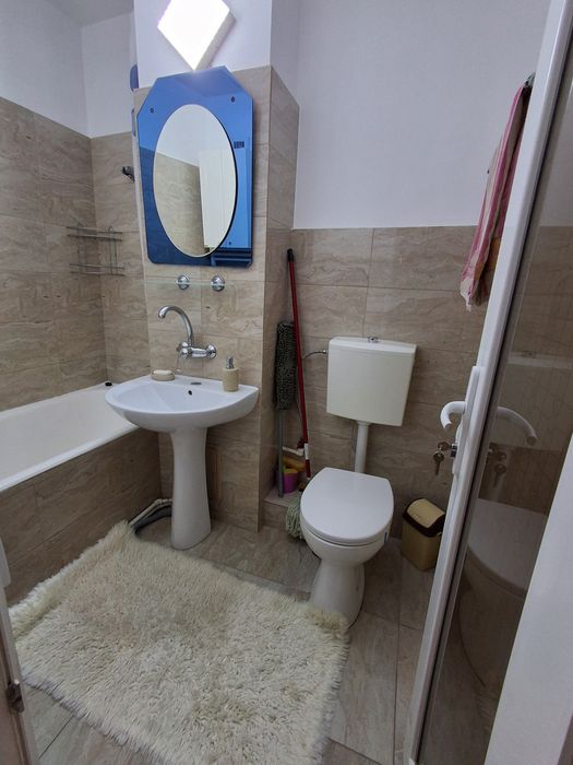2 camere dec.etaj2 micro 20 ,bulevard