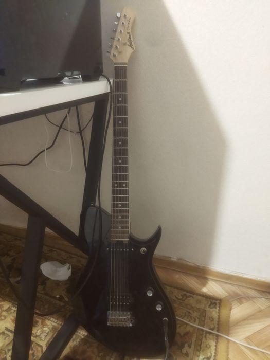 Продам баритон гитару Aria Jet B-tone