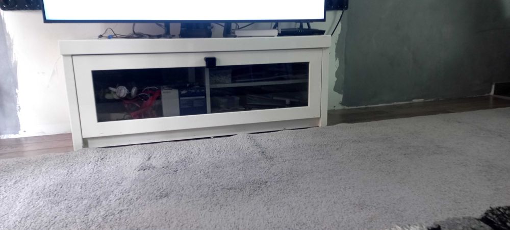 TV шкаф,бял главц