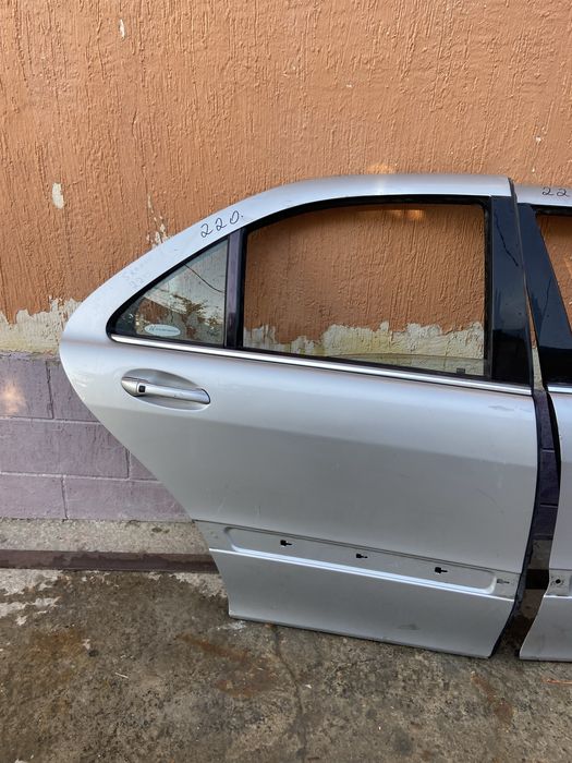 Мерседес 220 двери