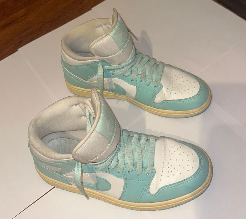 Air Jordan 1 mid