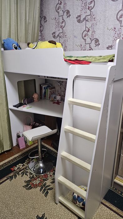 Продам кровать чердак