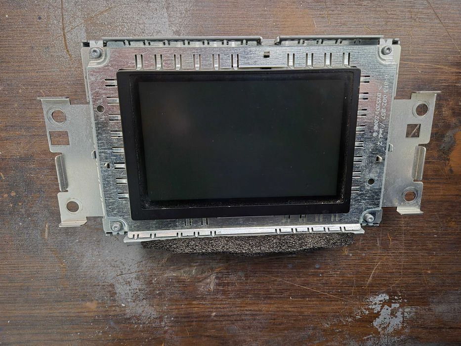 Дисплей мултимедия за Volvo  след 2010г 5 инча