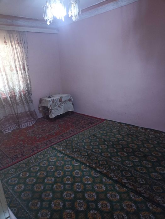 Урганч Шахри Темир йўл Вокзали ёнида квартира ижарага берилади