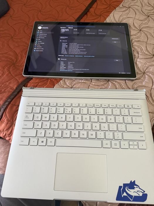 Laptop Microsoft Surface Book 3, 13.5” / i7 32GB RAM | 512GB SSD | Stare excelenta