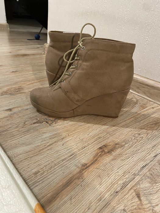 Ботинки женские