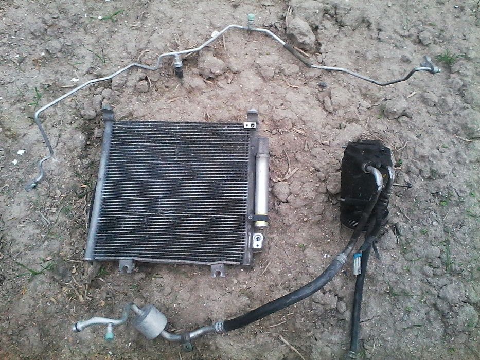 продавам части за опел агила 1000 кубика