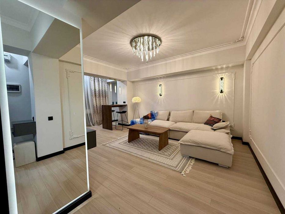 Аренда квартира, метро Дружба, Меджик сити 2\3\9 60м2