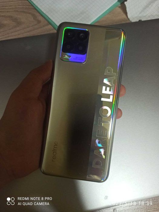 Realme 8 8/128 серебрянный