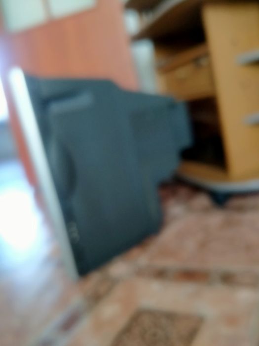 Продам б/у телевизор