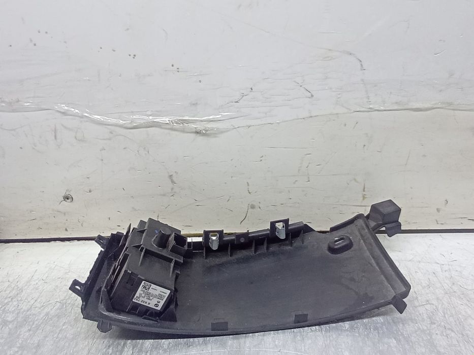 Ornament bord 51166962643 BMW Seria 1 E81/E82/E87/E88 (facelift) (2007 - 2012) 2.0 benzina N43