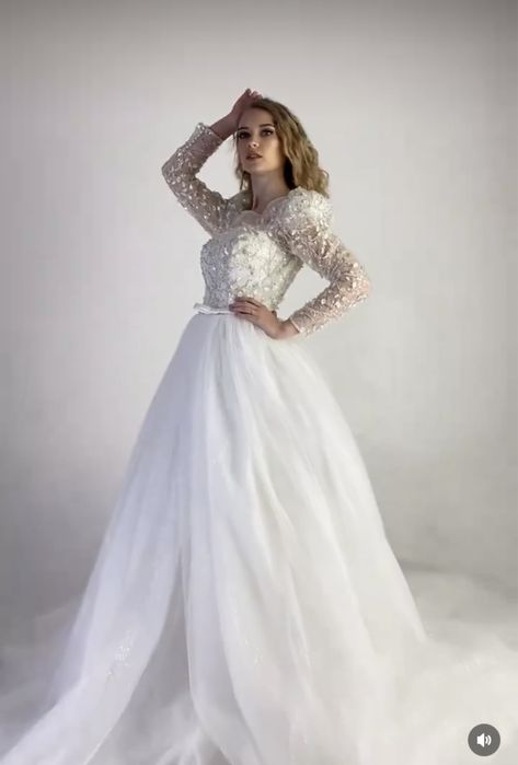 Продам свадебное платье , турецкое . Надето один раз