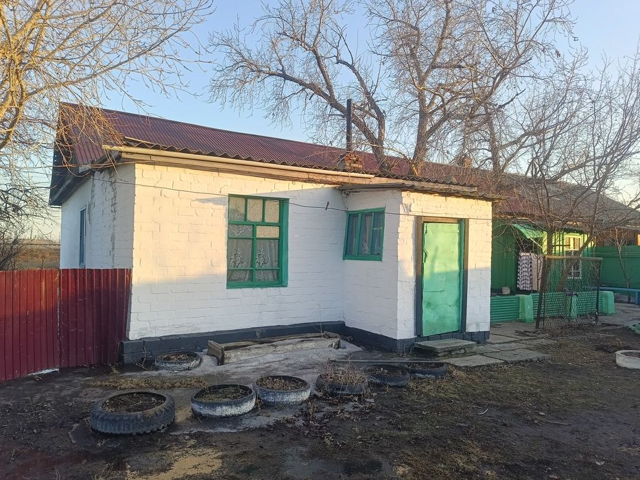 Срочно обменяем 2 дома на квартиру