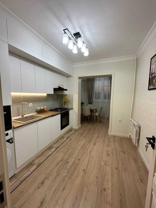 Продаю! Своя!Дархан, 4 комнатная квартира, центр.