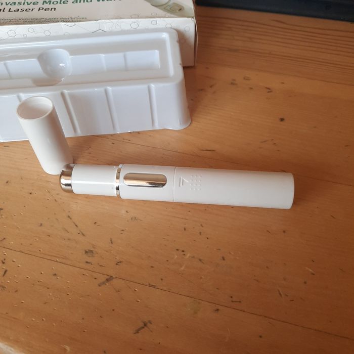 Продавам  лазерна писалка