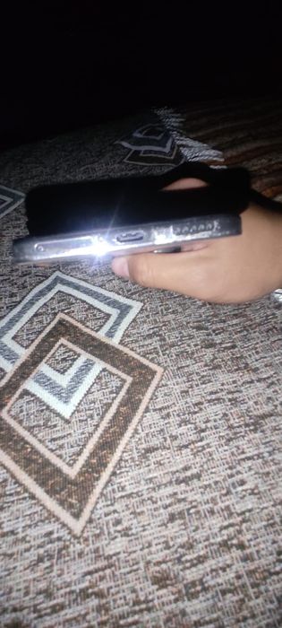 V40 lite обмен на айфон