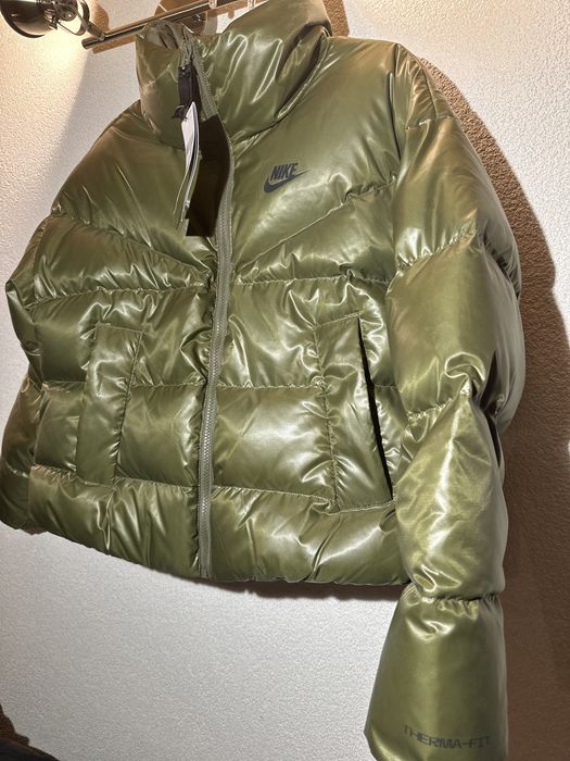 Дамско яке Nike XS