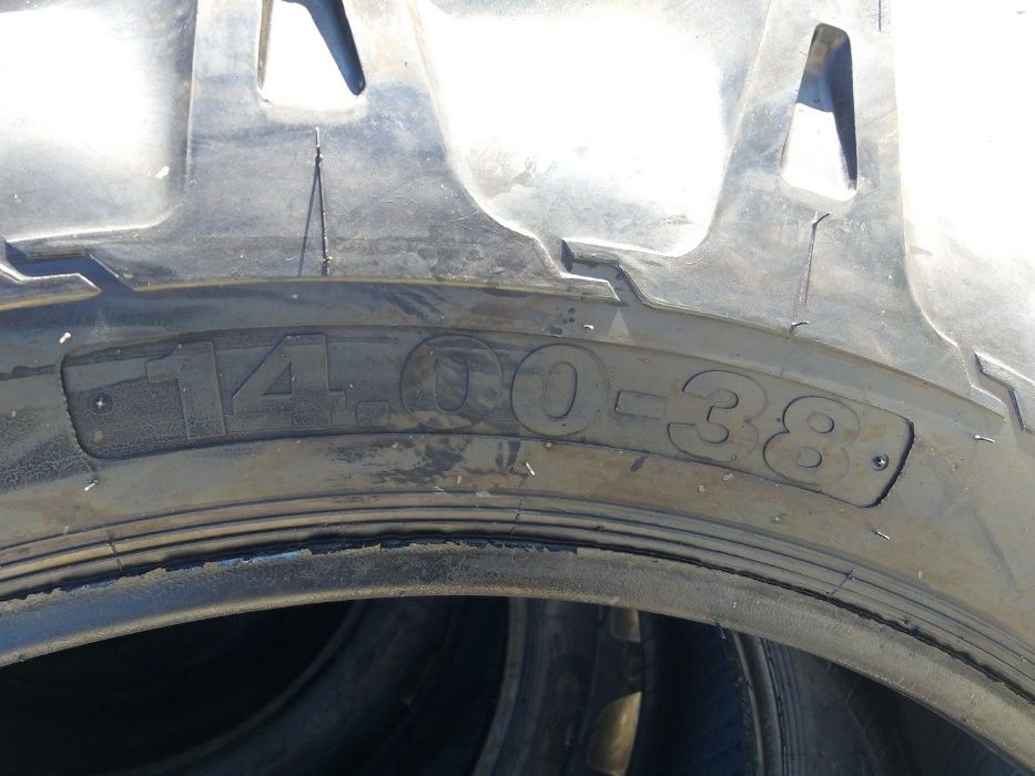 Cauciucuri noi 14.00-38 OZKA 10 PLIURI anvelope tractor U650 spate R38