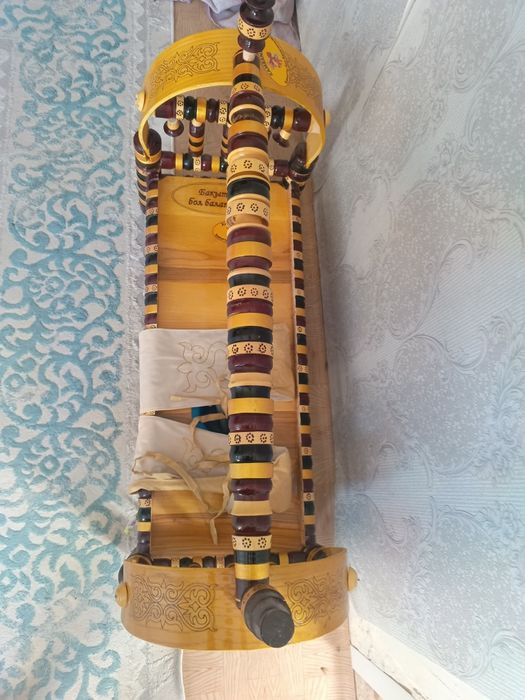 Продам бесік в хорошем состоянии