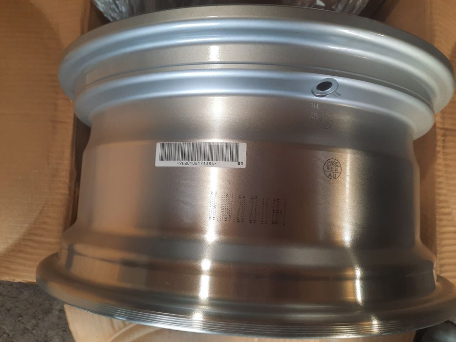 Комплект новых дисков