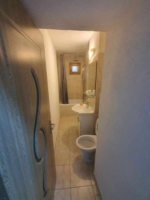 3 camere central decomandat