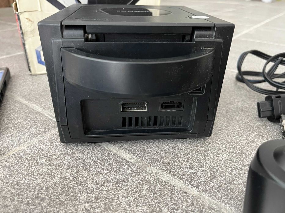 Nintendo GameCube - оригинална игрална конзола в кутия