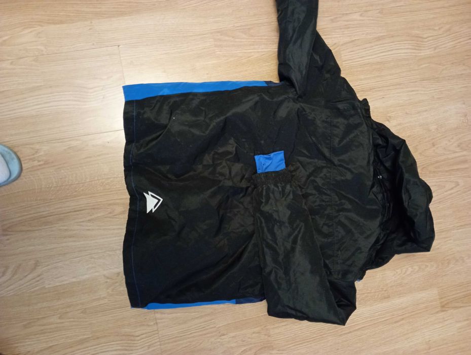 Детски ски екип в отлично състояние