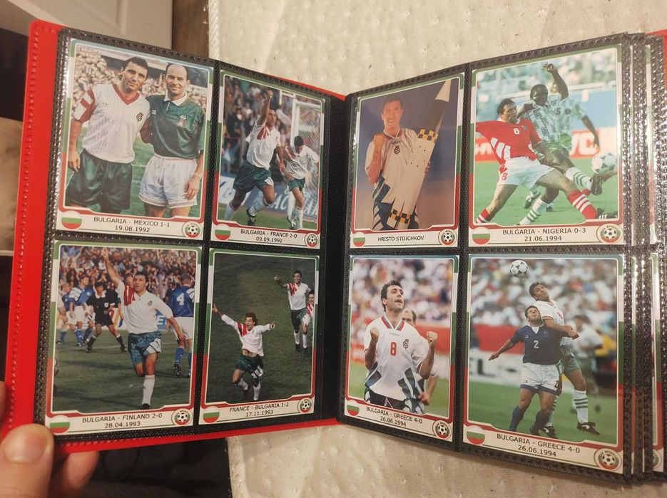 За колекционери: албум със 160 снимки на Христо Стоичков