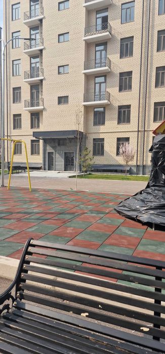 Новостройка квартира сотилади. Янгиҳаёт тумани, 4-Этаж 41 метр квадрат