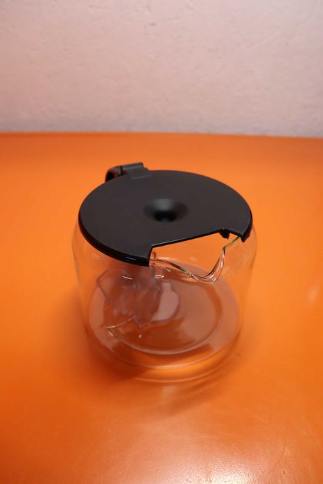 Резервна стъклена кана за кафемашина VIOKS, съвместима с Braun BRSC010 с ДЕФЕКТ