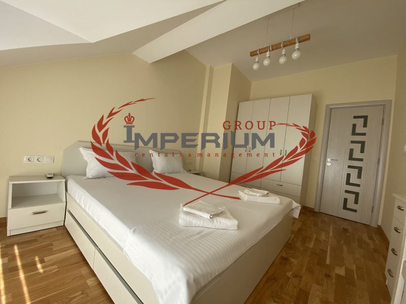 Дава се под наем Тристаен апартамент в Варна, Цветен квартал - 85 кв.м за 663 € - Снимка #4