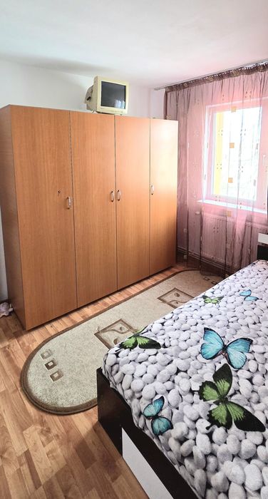 Inchiriez apartament 2 camere Craiovita Noua chirie de inchiriat scoala lidl