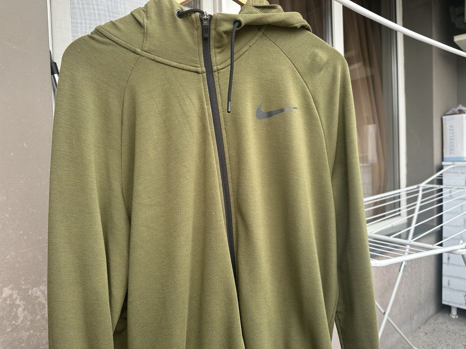 Горнище Nike Dry- fit  размер L