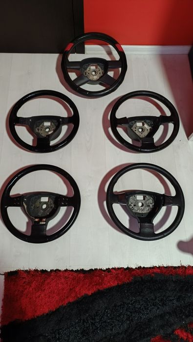 Продавам ВСЯКАКВИ Части за Голф 5ци (10+), имам части и за други коли.