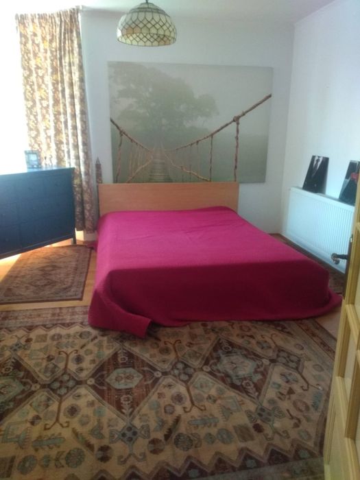 Vând apartament in vilă